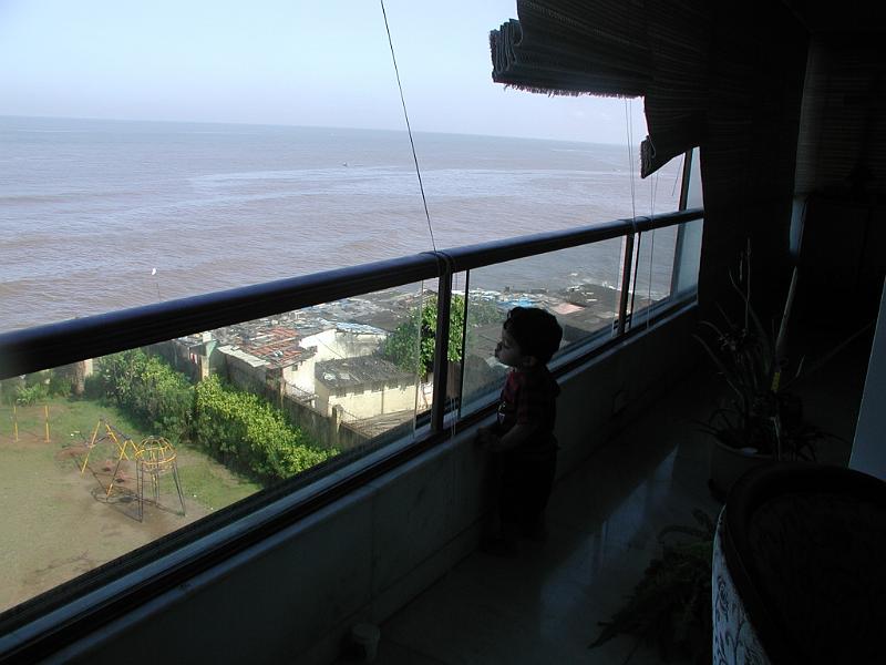 P9160007 (2).JPG - Rohan and the sea.